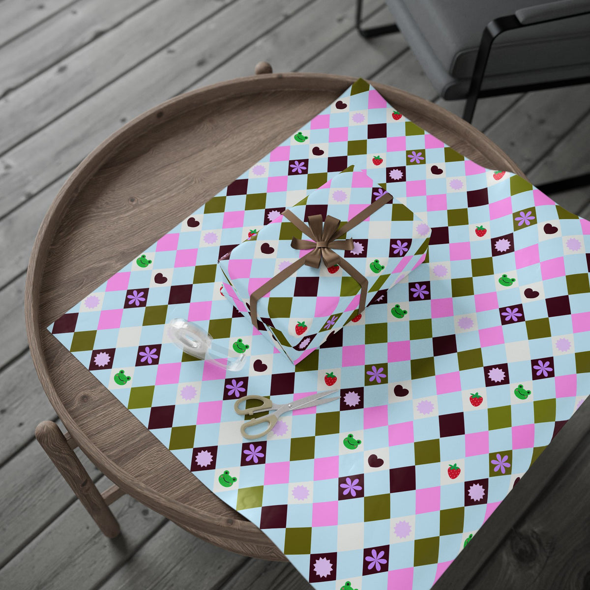 Berry Froggy Gift Wrap