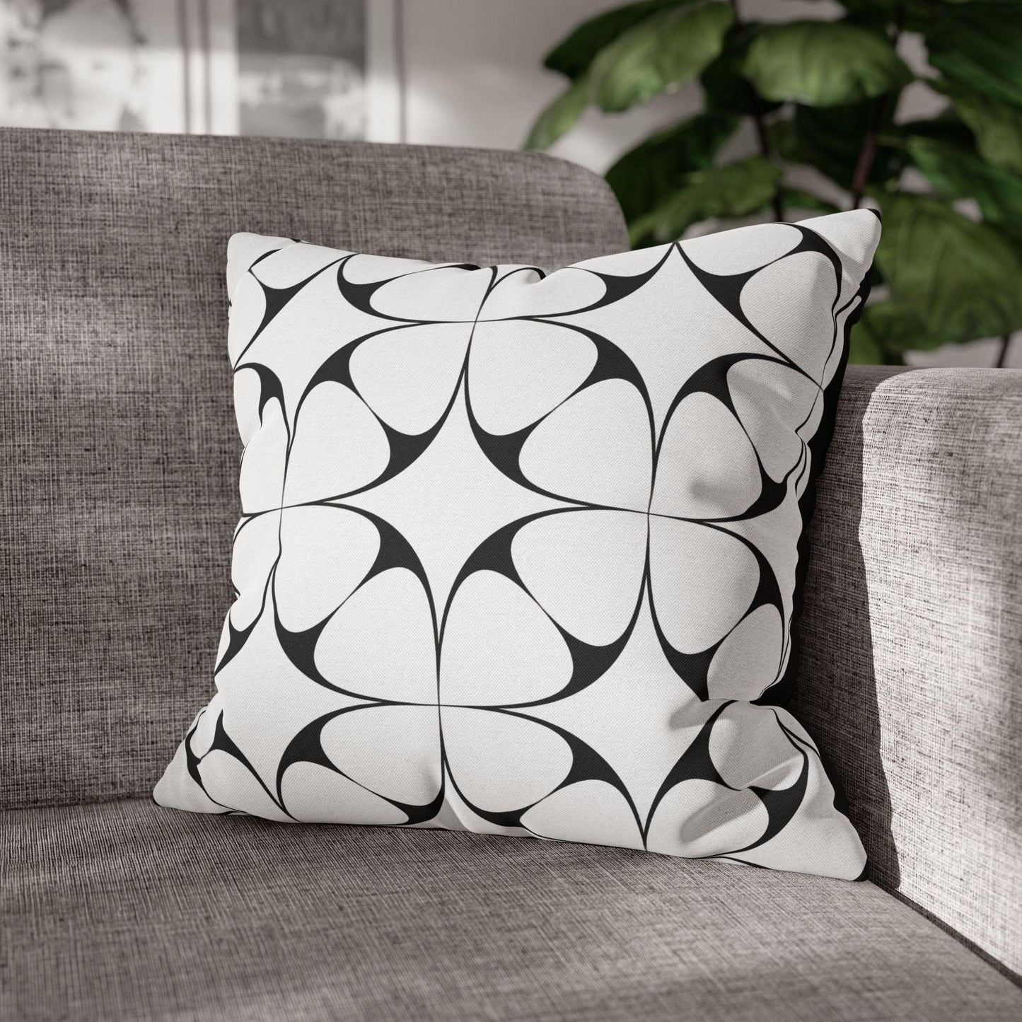 Opulent Symmetry Monochrome Pillowcase – Elevate Your Decor with Luxurious Black & White Style