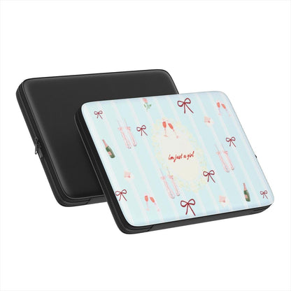 I'm just a girl Laptop Sleeve - SmartHomeGoodies